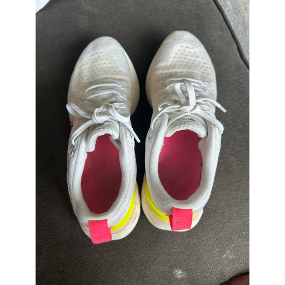 Women's Nike React Infinity Flyknit Running Shoes Size 10 White - Picture 2 of 6